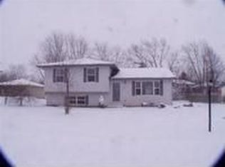 211 S Van Buren St, Hebron, IN 46341