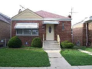 3536 W 73rd St photo 1