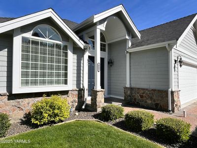 813 N 50th Ave, Yakima, WA, 98908