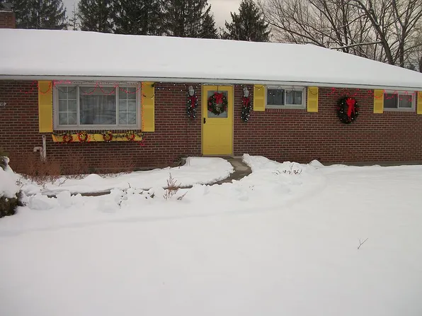 13710 Oleander Dr SW, Cumberland, MD 21502