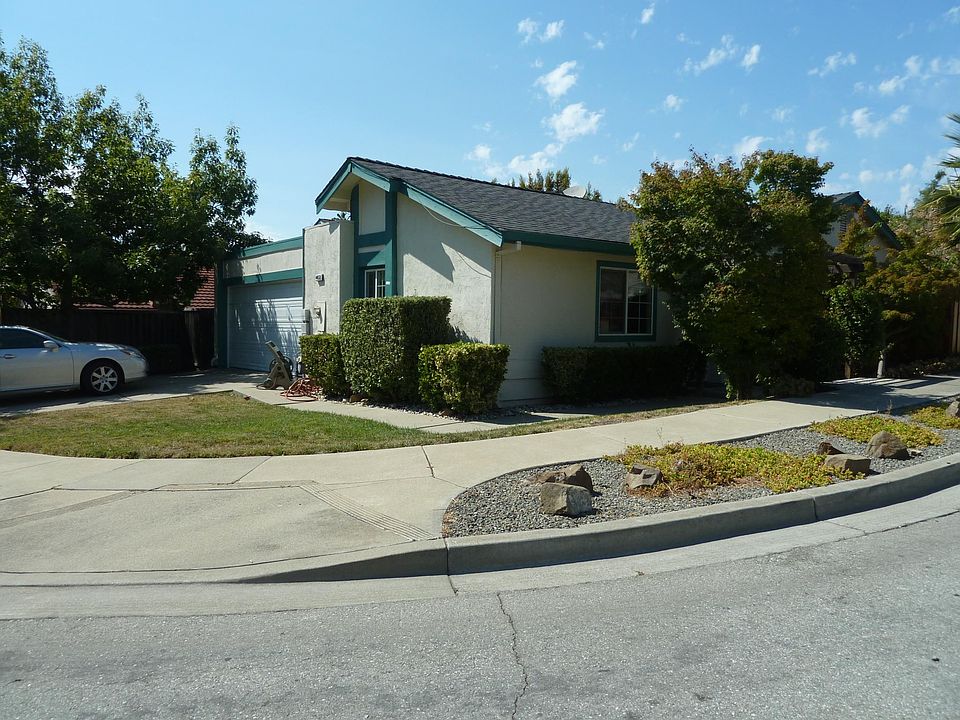 1st image of 44658 Japala Pl