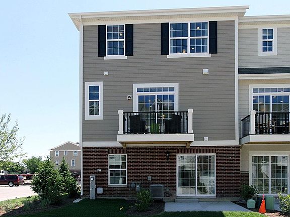 Located on 2306 in Pleasant Square in Schaumburg, IL