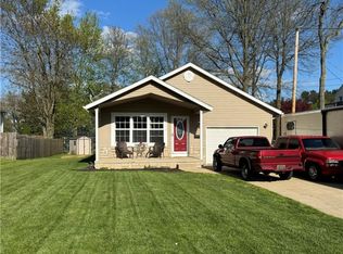 1318 Lipton Ave SW, North Canton, OH 44720