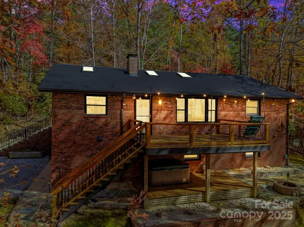 2149 Williamson Creek Rd, Pisgah Forest, NC 28768