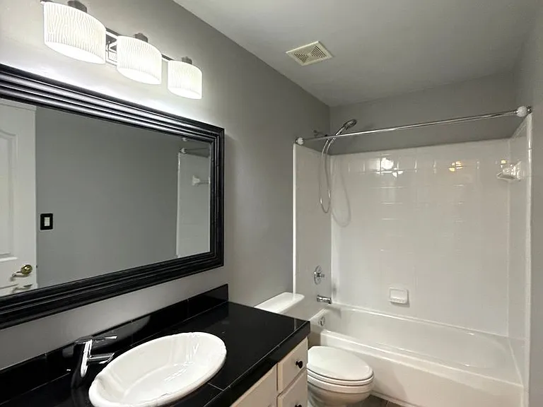 15816 Feeny Ct — Photo 24