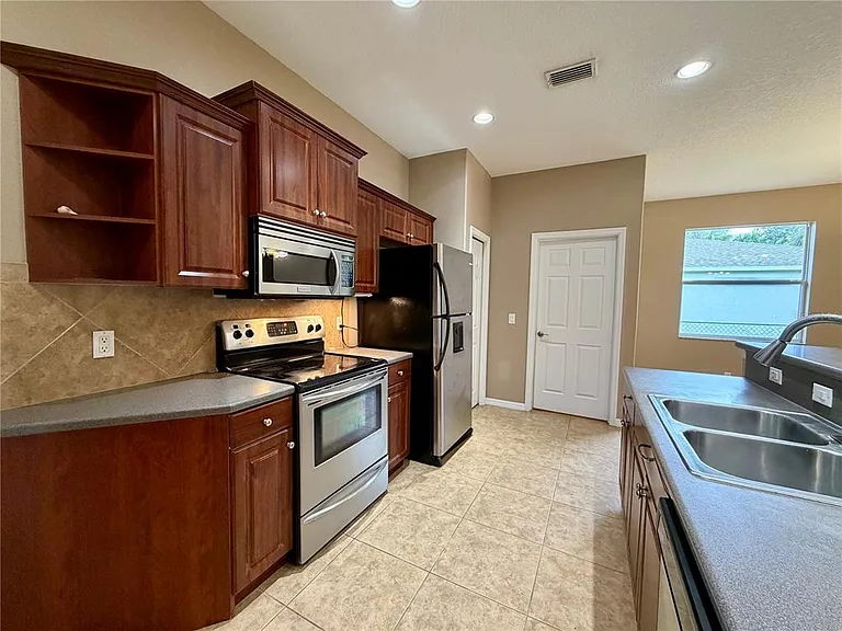 1204 S San Mateo Dr — Photo 21