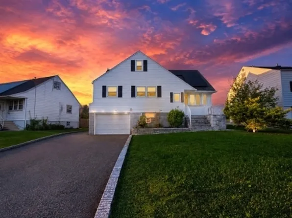 19 Jonquil Cir, Woodbridge Twp., NJ 08863