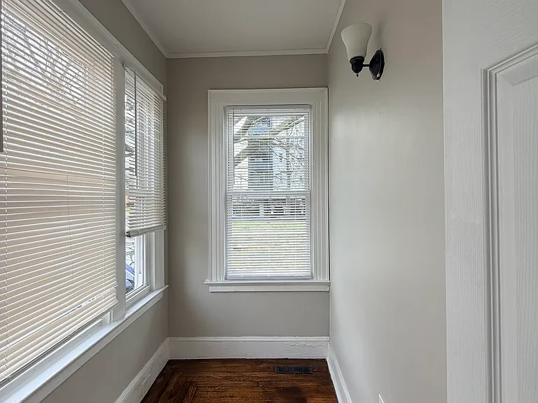 240 Fountain St — Photo 8