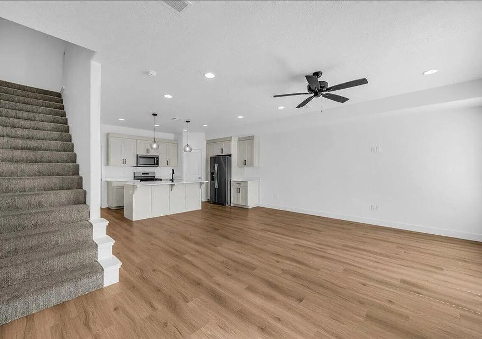 Woodlands Estates Townhomes — Photo 3