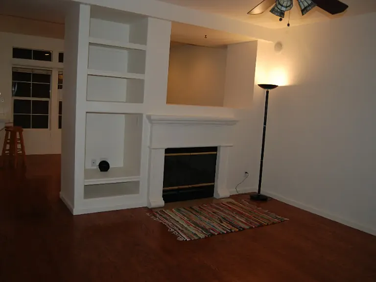 3737 Langdon Cmn — Photo 8