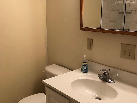 3rd image of 471 Idlewood Blvd #471