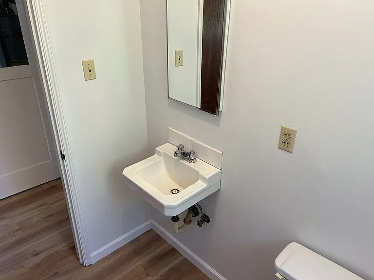 140 George Cir — Photo 12