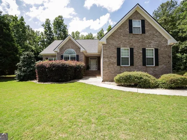 160 Hidden Cove Dr, Bogart, GA 30622