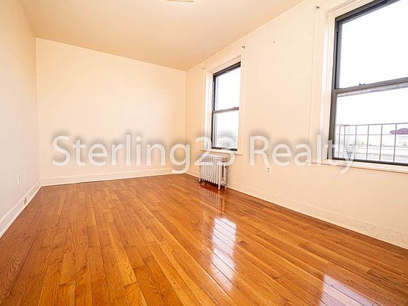 2nd image of 2119 27th St #D1