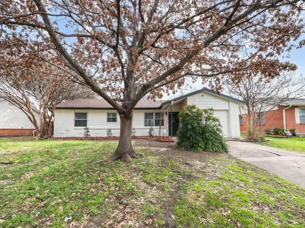 2114 Brookshire St, Arlington, TX 76010