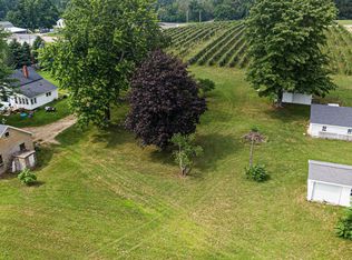 685 Biastock Rd, Benton Harbor, MI 49022