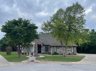 2513 Willowmere Point, Enid, OK 73703