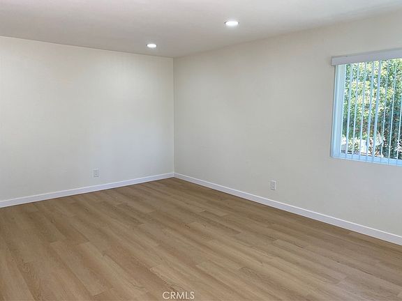 2nd image of 629 N Alamo St