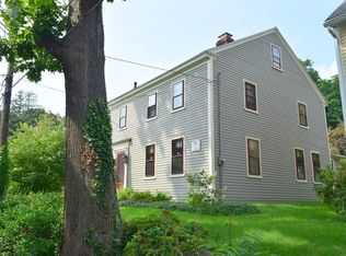 4 Andrews Ln, Amesbury, MA 01913