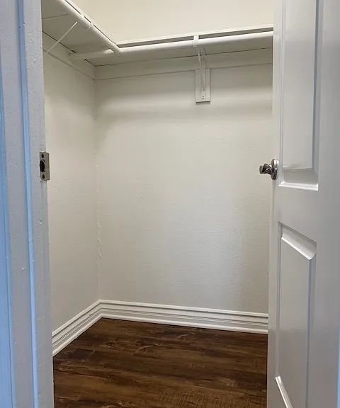 Granada Court — Photo 25