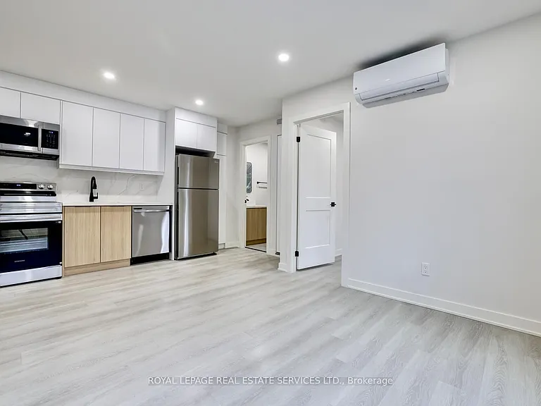 20 Duke St #305 — Photo 34