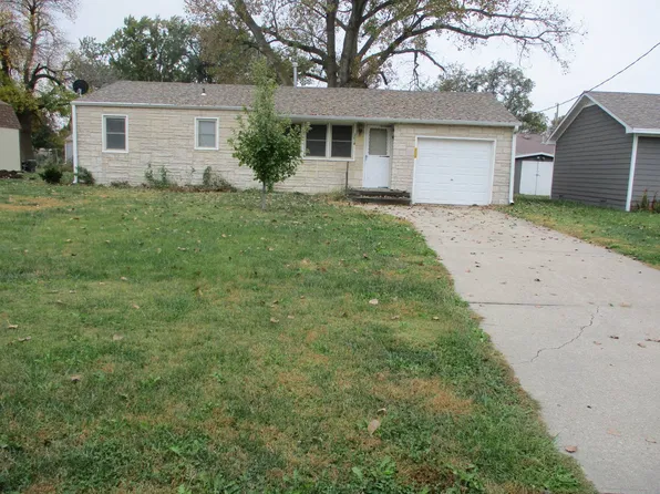 2624 P St, Belleville, KS 66935