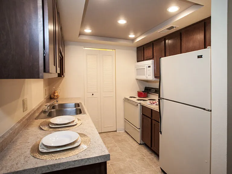 Autumn Creek Apartment Homes — Photo 14