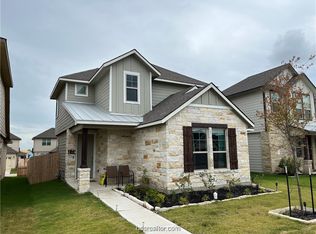 828 Mineral Wells Ln, College Station, TX 77845