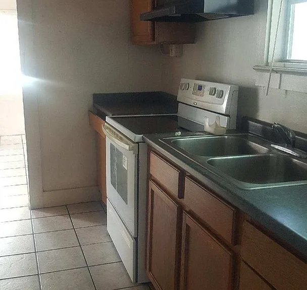 223-A1 N Hollywood Ave — Photo 7