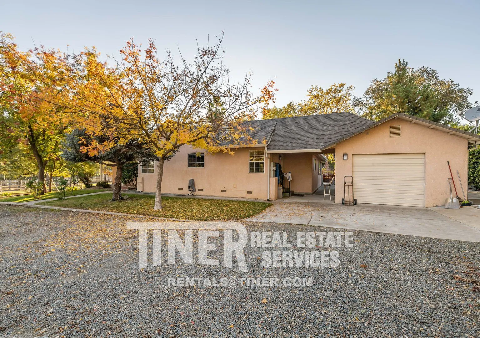 3845 Marshall Ave - Tier 1 - Beautiful home overlooking horse pastures in Carmichael — Photo 1