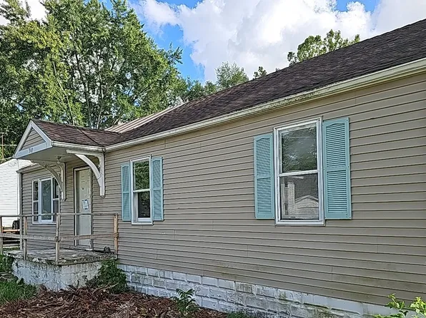 347 E Ridge St, Braidwood, IL 60408