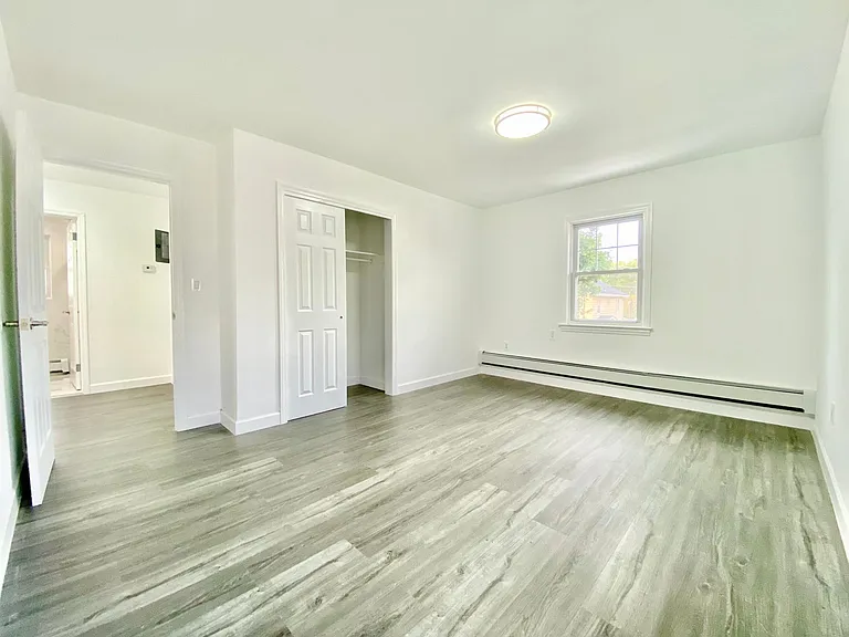 225 Locust Ave #2 — Photo 15