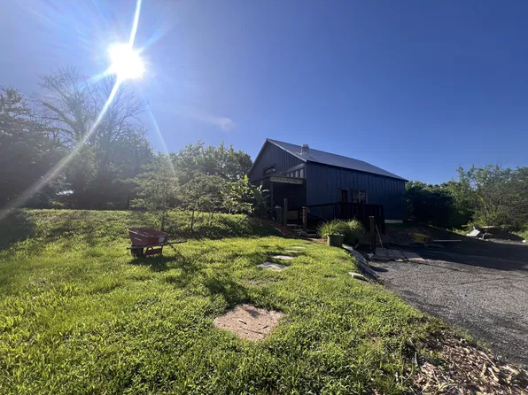 183 Phosphate Ln, Gallatin, TN 37066