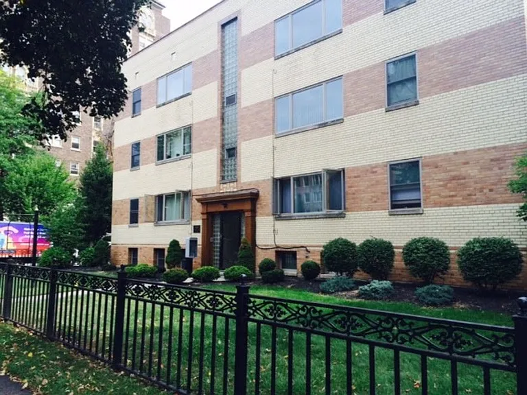 905 Delaware Apartments — Photo 6