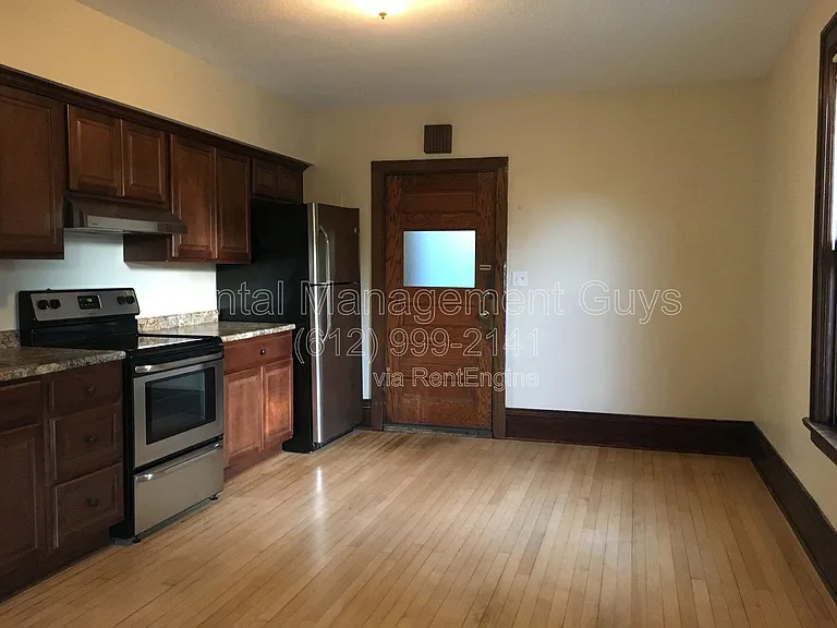 2715 Pillsbury Ave #2 — Photo 2