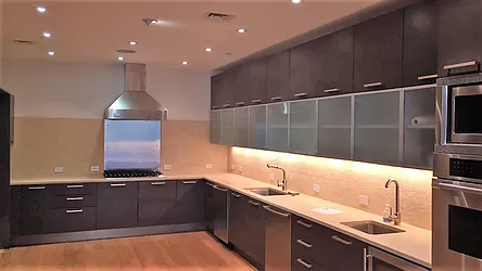 Sold by Manhattan Network Inc.