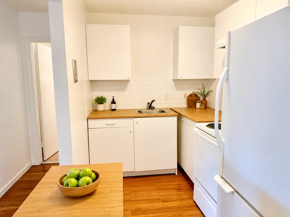 135 Neponset Ave APT 44, Dorchester, MA 02122