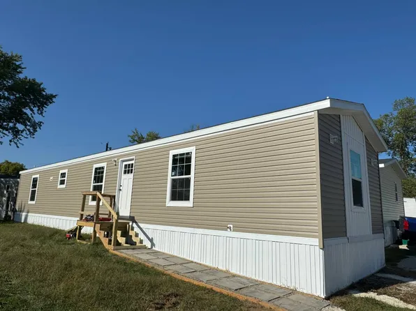 317 N 1st St #28, Rossville, IN 46065