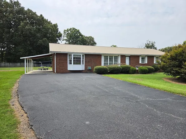150 Graham Rd, Rock Spring, GA 30739