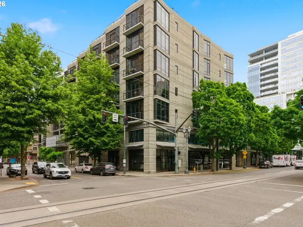 1030 NW 12th Ave APT 130, Portland, OR 97209