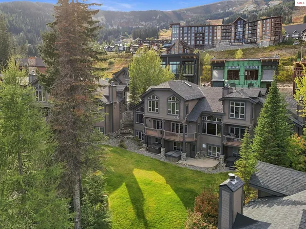 27 The Glades #2-C, Sandpoint, ID 83864
