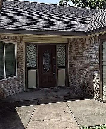 3rd image of 12007 Fairpoint Dr
