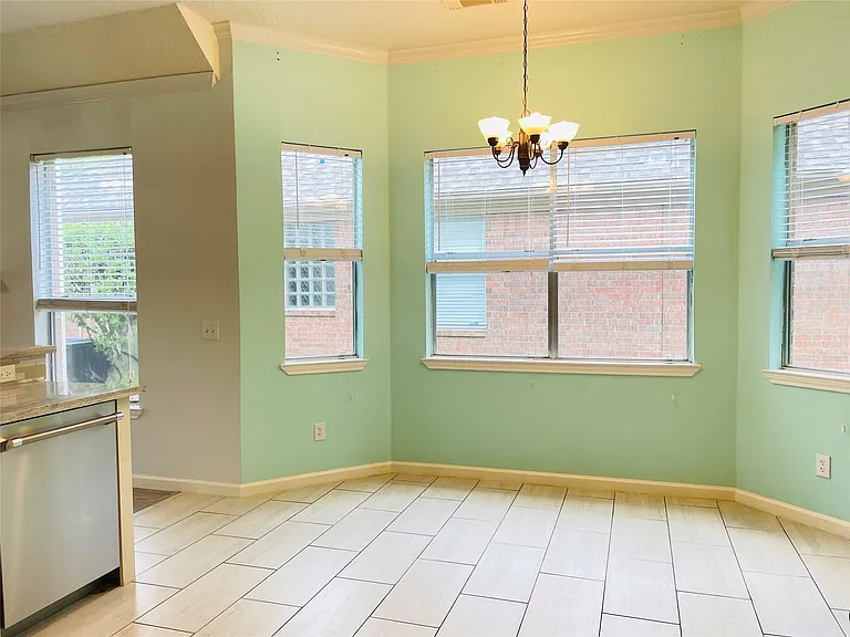 20910 Medallion Pointe Dr — Photo 7