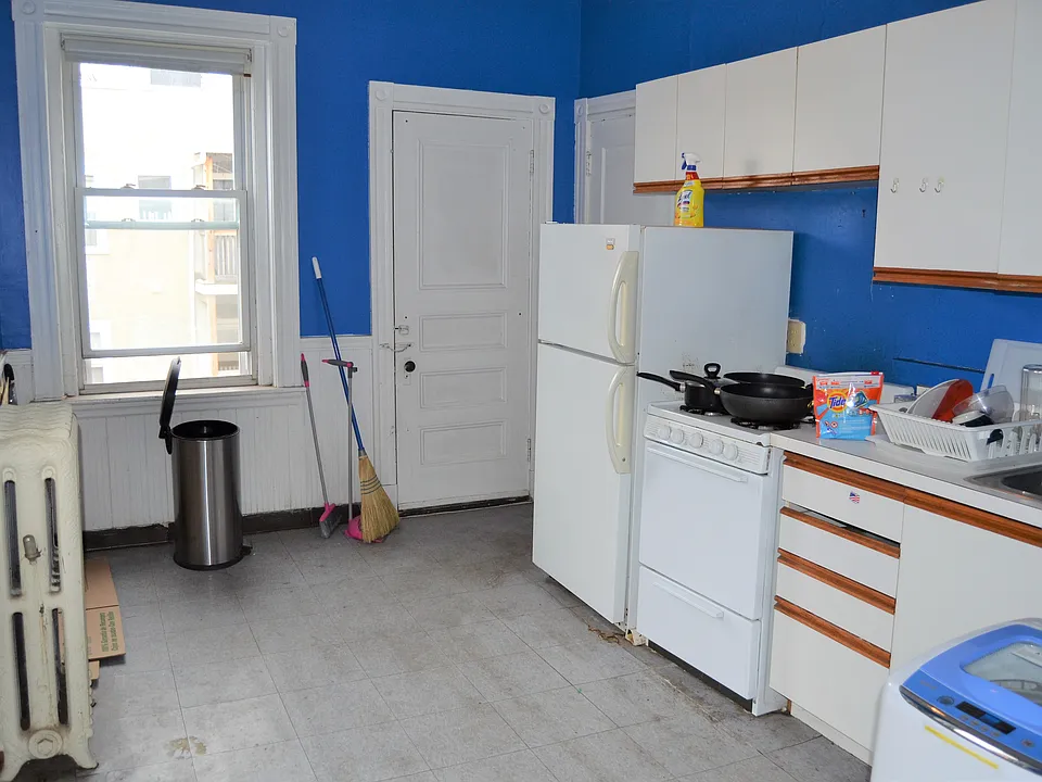1126 Commonwealth Ave #6