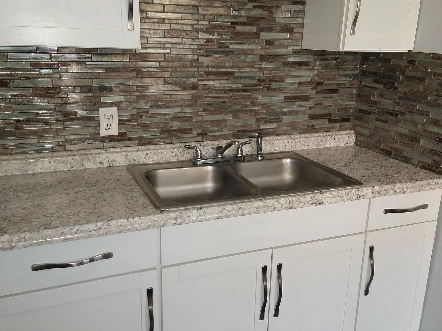 3704 East 118th Street - 1 — Photo 3