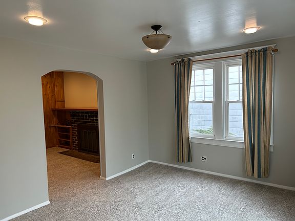 Dining room new carpet