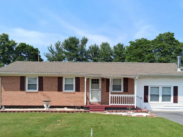 113 Meadowlark Ln, Stephens City, VA 22655