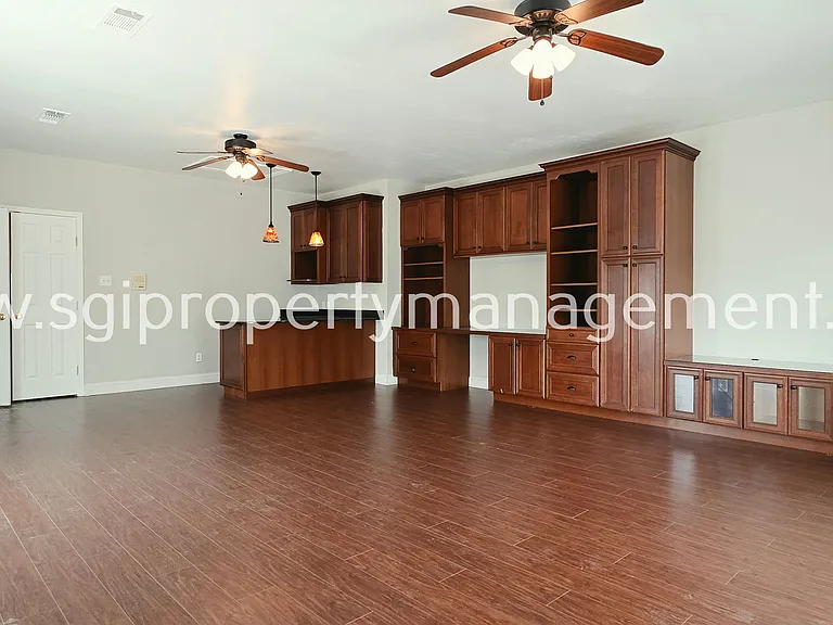 1513 Lodengreen Ct — Photo 25