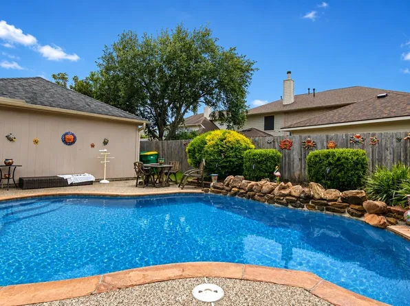 2130 Water Way, Seabrook, TX 77586