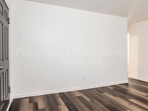 3rd image of 3207 S Waco Ave #3207